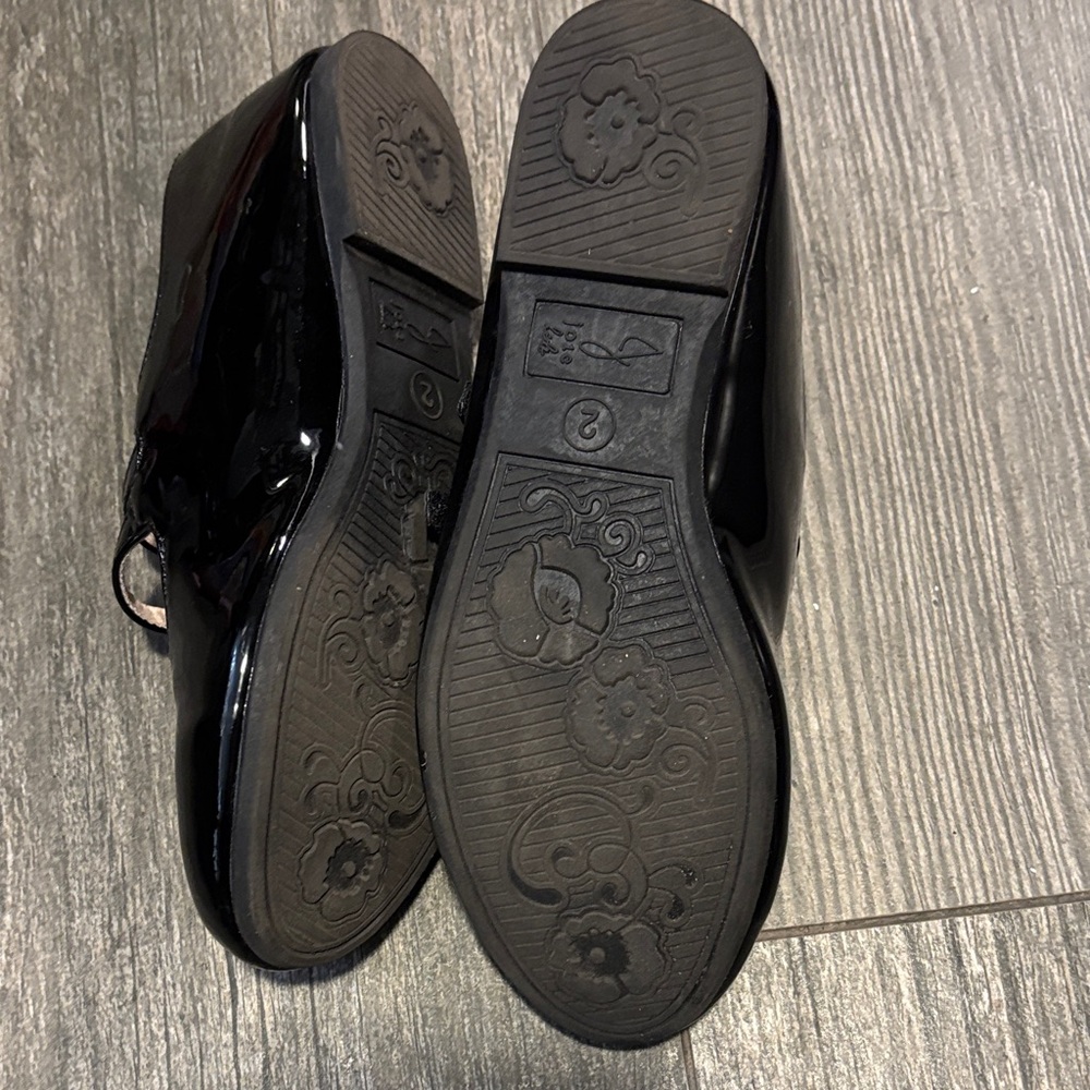 Joie Black Patent Kids Dress Shoes - Picture 3 of 5